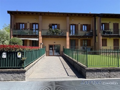 Foto Appartamento in Via Milanese, Alserio di 96 m² con 3 locali in vendita