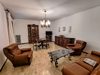 Foto Appartamento in Via Cardinale Callegari 25, Padova di 120 m²