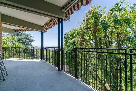 Foto Attico a Moncalieri Santa Brigida di 155 m² con 5 locali in vendita