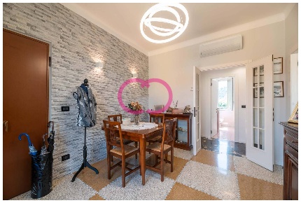 Foto Appartamento in via Bardina, Cogoleto Centro di 72 m² con 3 locali