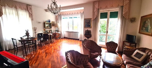 Foto Appartamento a Livorno Fabbricotti di 190 m² con 7 locali in vendita