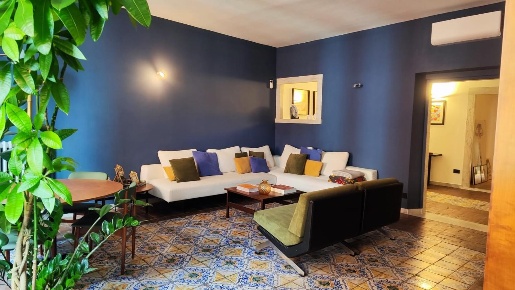 Foto Appartamento a Carrara Centro di 200 m² con 7 locali in vendita