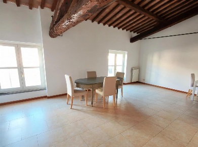 Foto Appartamento a Ponsacco Centro di 73 m² con 3 locali in vendita