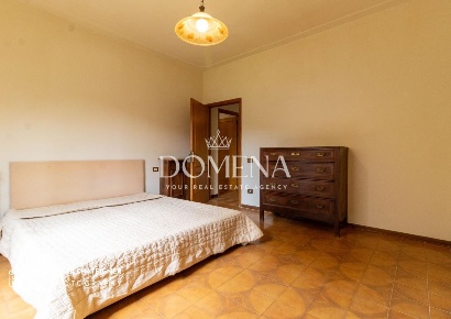 Foto Appartamento a Asciano Arbia di 122 m² con 7 locali in vendita