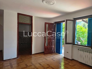 Foto Appartamento a Camaiore Lido di Camaiore di 71 m² con 4 locali