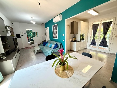 Foto Villa bifamiliare a Pontedera Gello, Pardossi di 110 m² con 6 locali