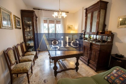 Foto Appartamento in VIA FOLIGNO, Ascoli Piceno di 95 m² con 4 locali