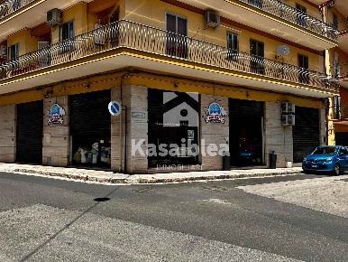 Foto Attività commerciale in Via dei Frassini 94, Ragusa di 120 m²