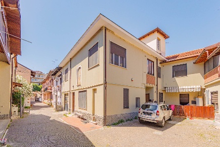 Foto Appartamento in via rocca vecchia  12, Vigevano Centro di 192 m²
