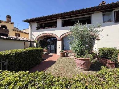 Foto Appartamento in via del chiuso, Firenze Mantignano di 170 m²