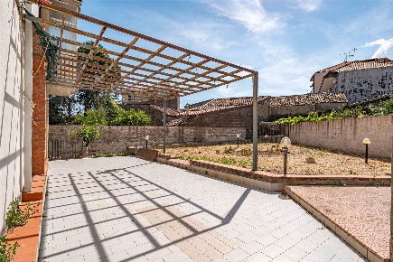 Foto Appartamento in via fratelli bandiera  18 f, Belpasso Centro di 155 m²