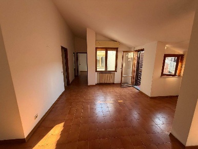 Foto Appartamento a Siena Ruffolo - Taverne d'Arbia di 120 m² con 5 locali