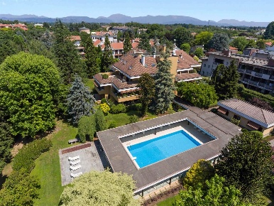 Foto Appartamento in via fratelli cervi, Vimercate San Maurizio di 222 m²