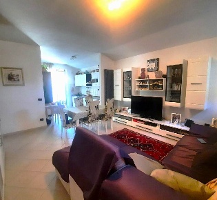 Foto Appartamento in VIA SARZANA SNC, La Spezia Limone - Melara di 90 m²