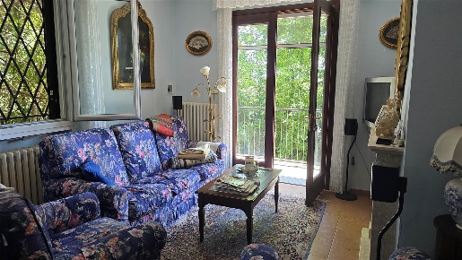 Foto Villa unifamiliare a Sestola Centro di 230 m² con 10 locali in vendita