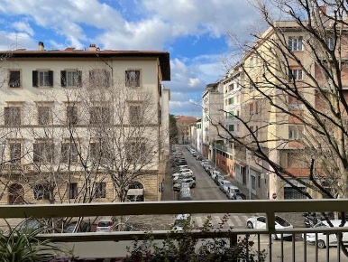 Foto Appartamento in Via Dogali 12, Firenze Campo di Marte di 100 m²