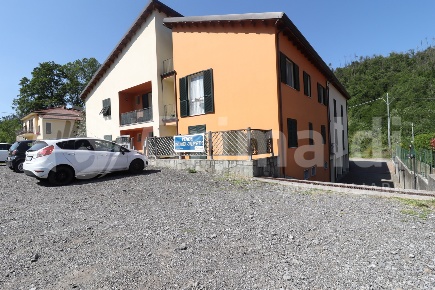 Foto Appartamento a Riccò del Golfo di Spezia Valgraveglia di 81 m²