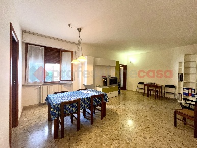 Foto Appartamento in Via pellizzi 16, Pisa Pratale di 68 m² con 2 locali