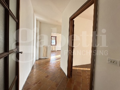Foto Appartamento in Via San Francesco 128, Taggia Centro di 65 m²