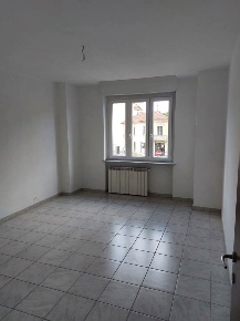 Foto Appartamento in Via Cuneo 8, Nichelino di 75 m² con 3 locali