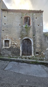Foto Magazzino in Via Giuseppe Mazzini 18, Pace del Mela Centro di 94 m²