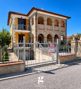 Foto Appartamento in Traversa Terza di Rione Passolara 3, Pollica di 56 m²