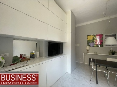 Foto Appartamento in Piazza Bibbiena, Milano Corso San Gottardo di 70 m²