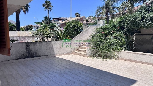 Foto Appartamento in Via Molfetta, Ragusa Marina di Ragusa Centro di 65 m²