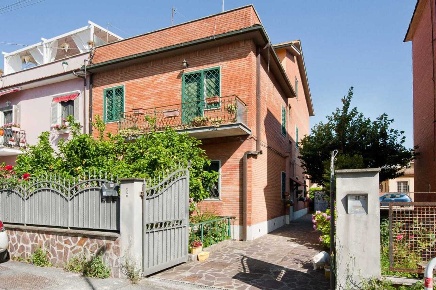 Foto Appartamento in Via Vincenzo Bellini 6, Ciampino di 50 m² con 2 locali