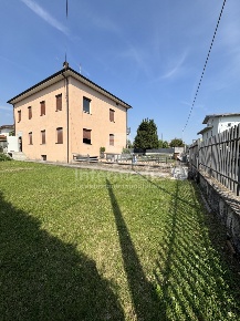 Foto Villa bifamiliare in VIA PO 4, Palazzolo sull'Oglio Magenta - Arnaldo