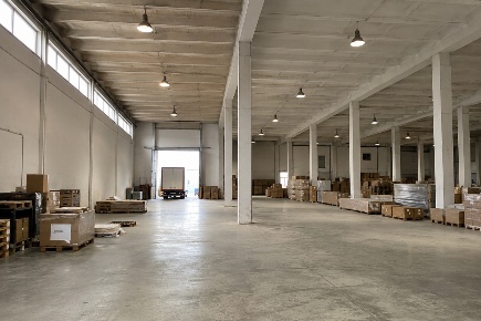 Foto Magazzino in Strada Solaro snc, Sanremo Solaro di 800 m² con 10 locali