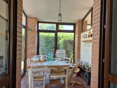 Foto Villa bifamiliare a Sarzana Trinità, Battifollo di 100 m² con 5 locali