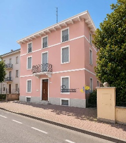 Foto Appartamento in Viale della Villetta 5, Parma Villetta di 60 m²