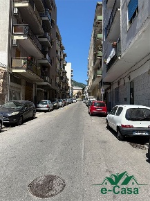 Foto Appartamento in VIA PALERMO, Messina Giostra di 380 m² con 4 locali