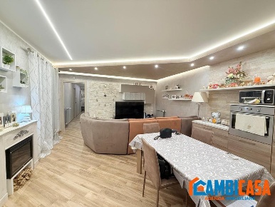 Foto Appartamento a Carini Centro di 120 m² con 4 locali in vendita