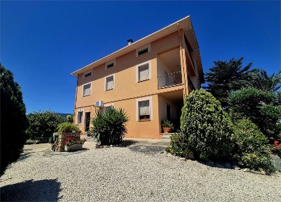 Foto Villa unifamiliare in Contrada Sant' Amico, Archi di 338 m² in vendita