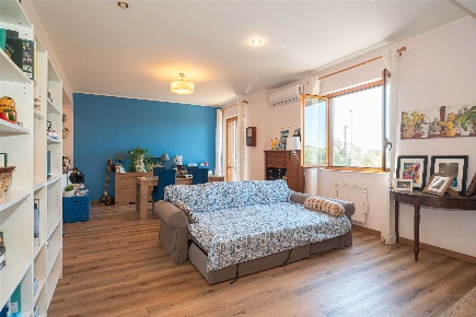 Foto Appartamento in Via Timparosa 4, Aci Castello Centro di 135 m²