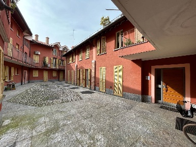 Foto Appartamento in Via Della Madonna, Vimercate Centro di 60 m²