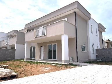 Foto Villa a schiera a Anzio Anzio Due di 113 m² con 5 locali in vendita