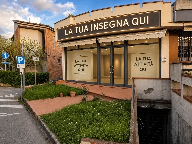 Foto Negozio a Sinalunga Centro di 163 m² con 2 locali in vendita