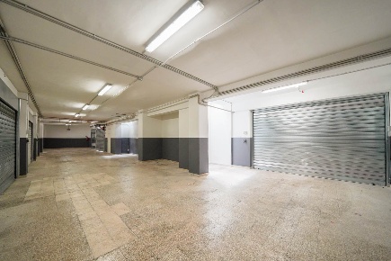 Foto Garage in Via Bitetto  42, Palo del Colle Centro di 100 m² in vendita