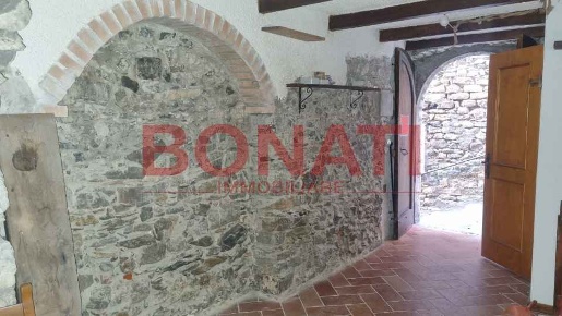 Foto Magazzino a La Spezia con 1 locali in vendita