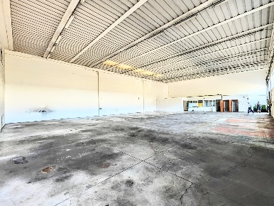 Foto Capannone industriale in Via Regno Unito 15, Buti di 600 m² in affitto