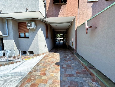 Foto Posti auto in Via Benedetto Marcello 5, Milano Buenos Aires di 14 m²