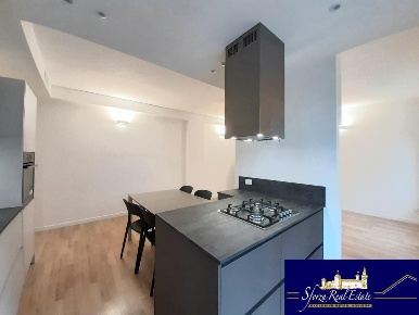 Foto Appartamento in Via Alcuino, Milano Sempione di 100 m² con 3 locali