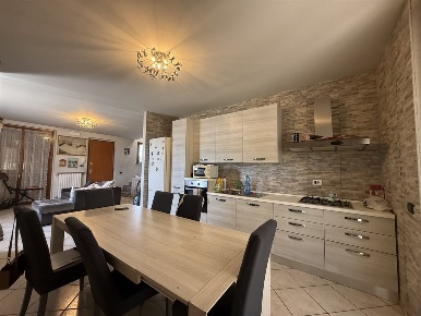 Foto Villa unifamiliare in VIA ARTURO TOSCANINI, Calcio di 125 m²