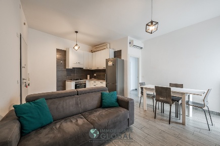 Foto Appartamento in Via Giulio Bertoni 8, Modena Sacca - Stazione di 70 m²