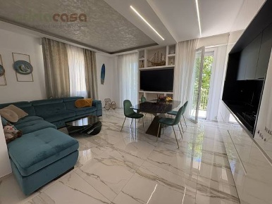 Foto Appartamento in Viale Regina Elena, Rimini Bellariva di 80 m²