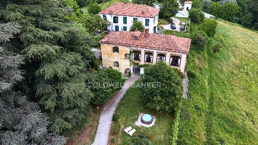 Foto Villa unifamiliare in Strada delle Moglie 32, Mondovì Carassone