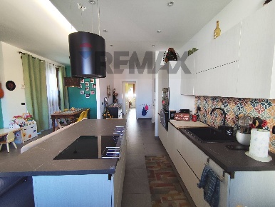 Foto Appartamento in Via Isernia 6, Torino Lucento di 90 m² con 3 locali